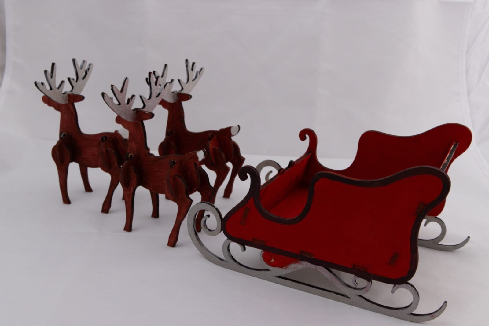 Santa sleigh and three reindeer Kit